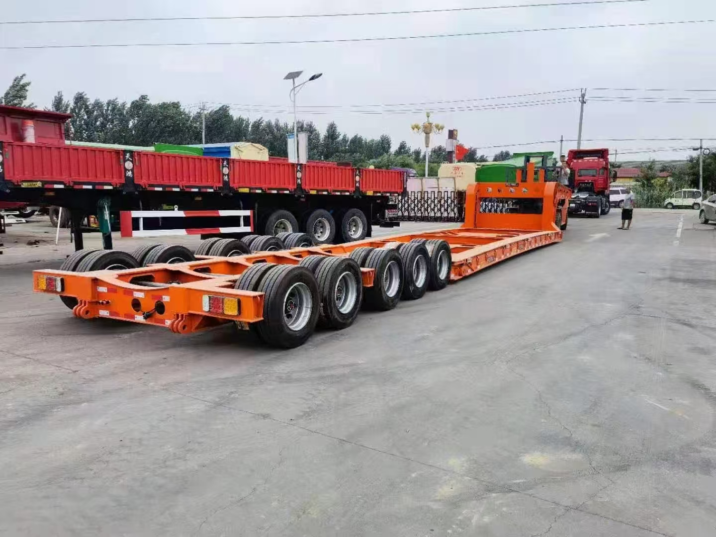 大件货物运输车